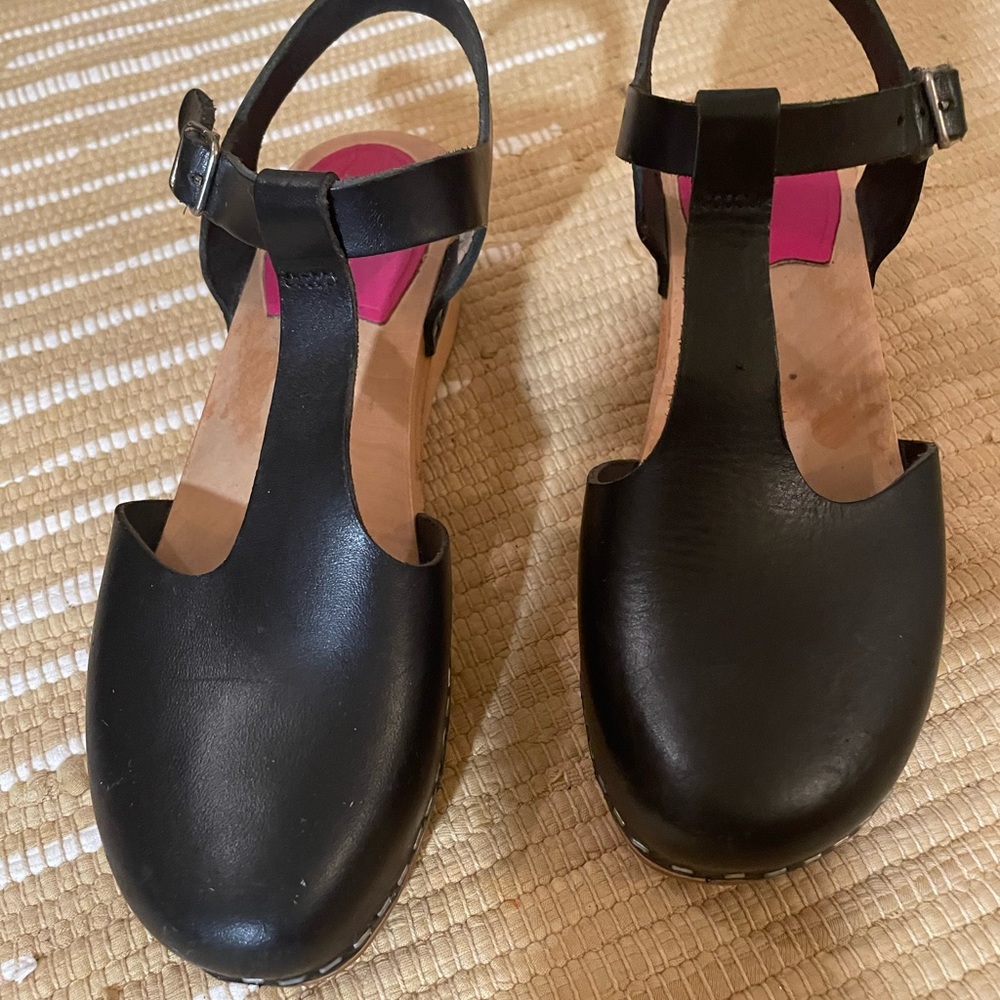 Swedish Hasbeen t-strap clogs